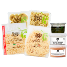 Daily Chef verse pasta pak à 250/500 gram,
Daily Chef groene pesto pastasaus bakje à 150 ml
of Noordertrots pastasaus bakje à 25